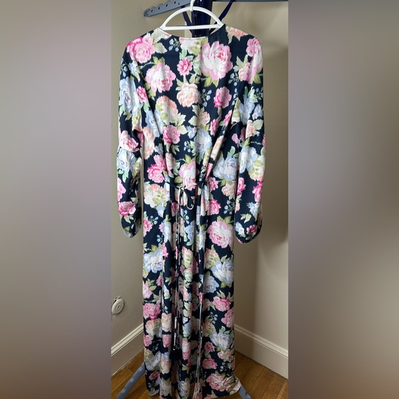 NWOT MAAJI MIDNIGHT GARDEN LONG SLEEVES COVER-UP WRAP DRESS - Picture 10 of 10